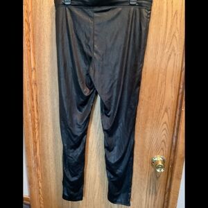 Black shiny leggings